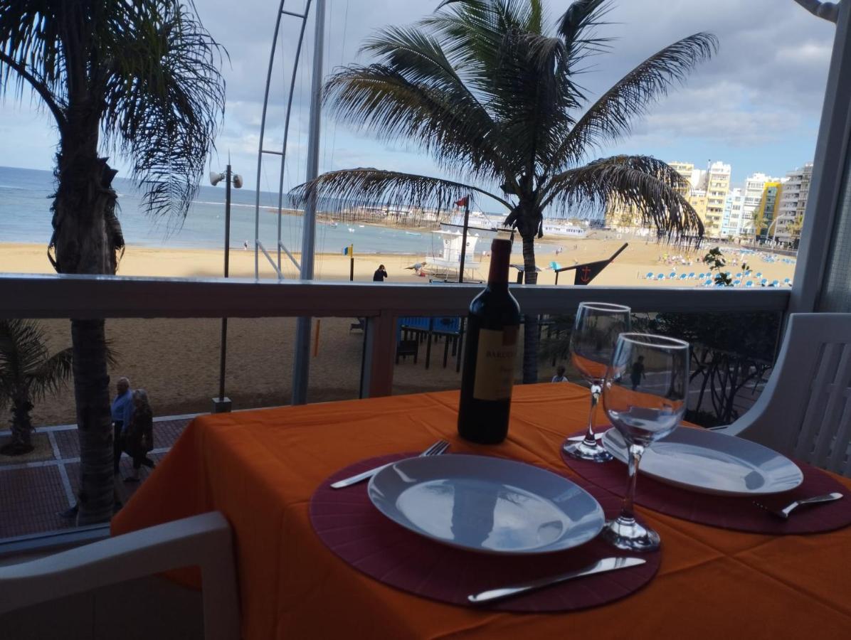 Beach And Sunset Las Palmas de Gran Canaria Exterior photo