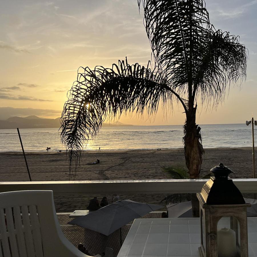 Beach And Sunset Las Palmas de Gran Canaria Exterior photo