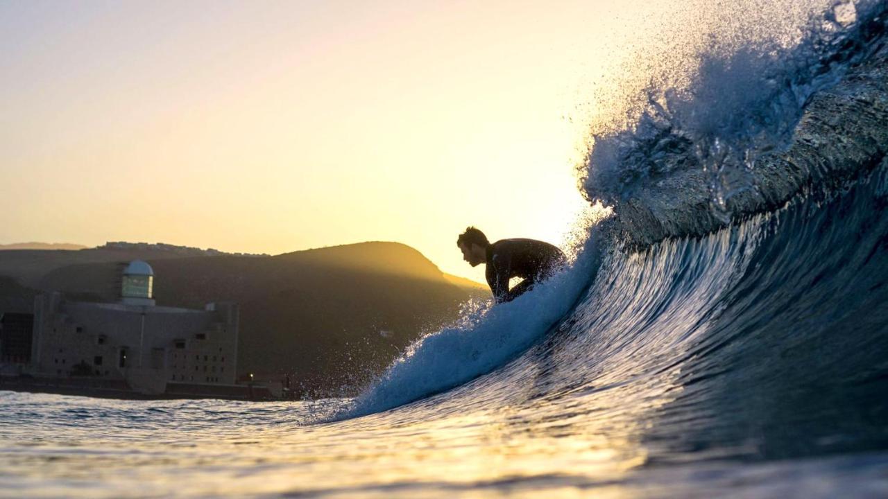 Beach And Sunset Las Palmas de Gran Canaria Exterior photo